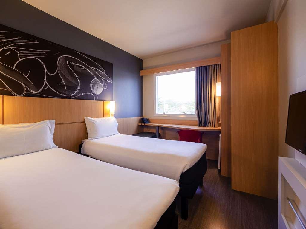 Ibis Guaratingueta Aparecida - Circuito Da Fe Hotel ห้อง รูปภาพ